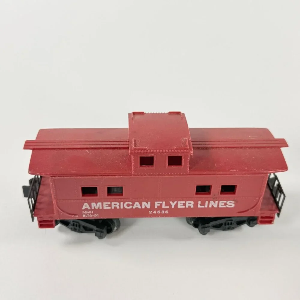 Vintage Lionel & American Flyer O Gauge Monon Gondola NYC Boxcar Caboose